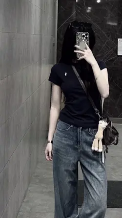 รูปเท่ๆ โทนมืด