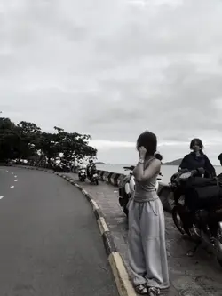 Hmm Sad men ten 🥹