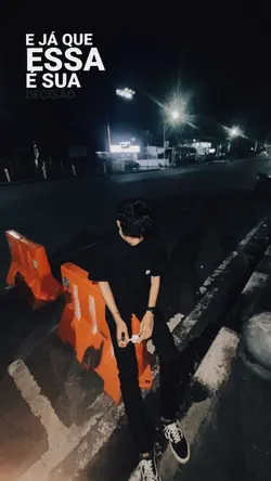 simplesmente' ela