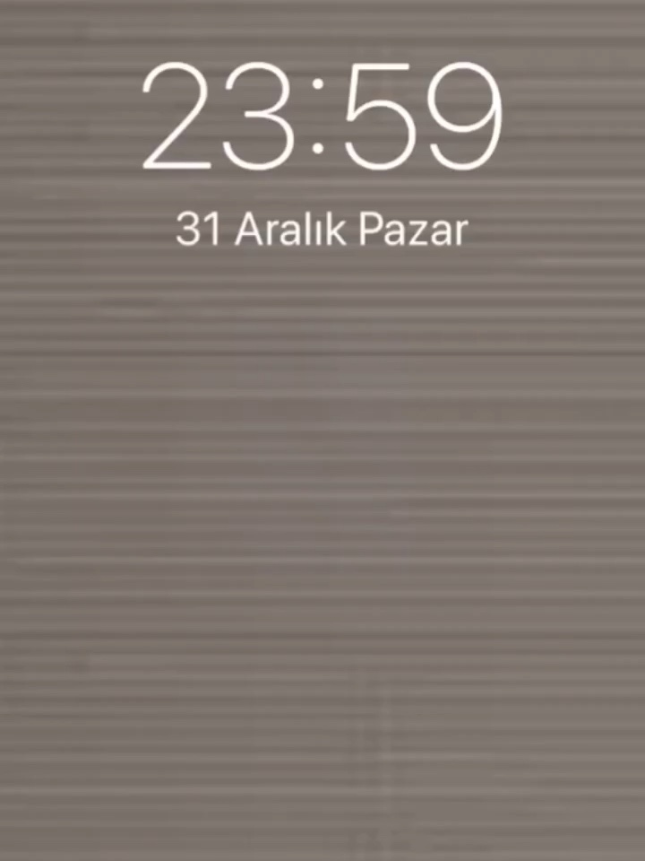 WAR İS OVER 