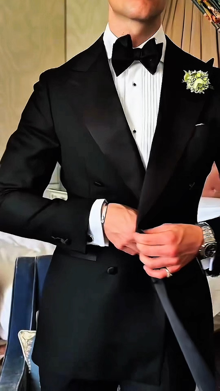 Hochzeitskleidung