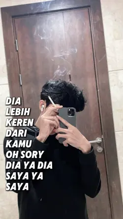 dia lebih keren