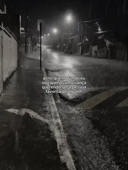 Lá no fundo…