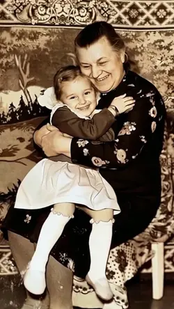 HUG OLD PHOTO