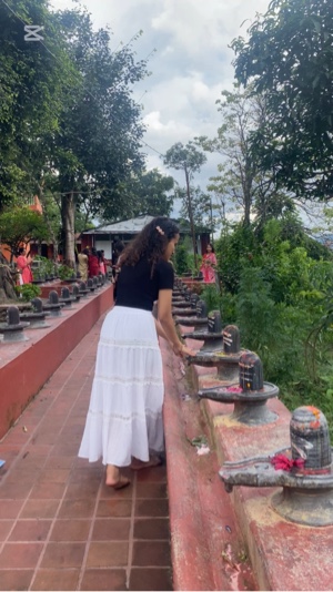 Tere liye mandirjaau