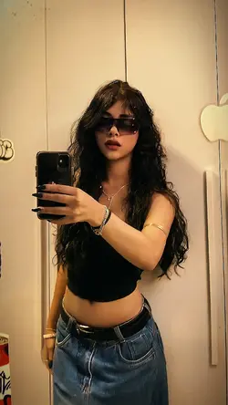 REB0L0 COM A BUND4