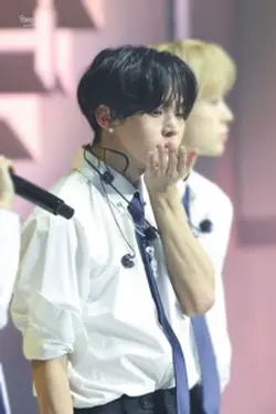 ㅏㅣㅑ(AH EE YAH)