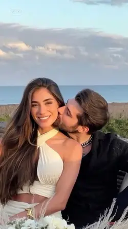 Ai Kissing Effect 