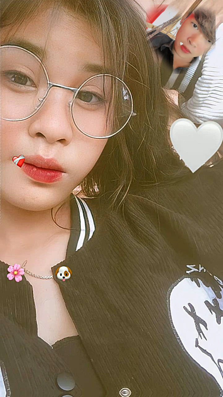 លួចរូបគេដាក់