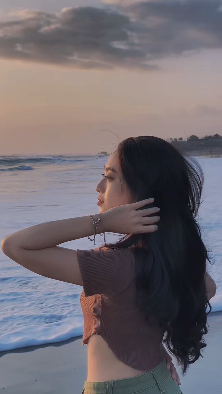 SLOWMO KECE