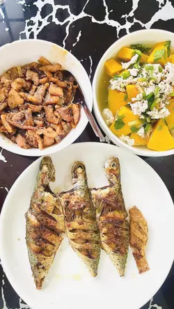 có nhiêu ăn bấy nhiu