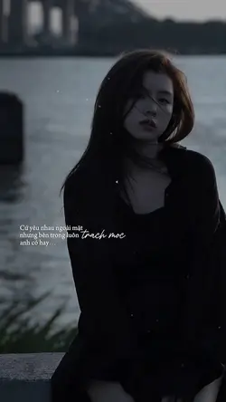 Cứ yêu nhau ngoài