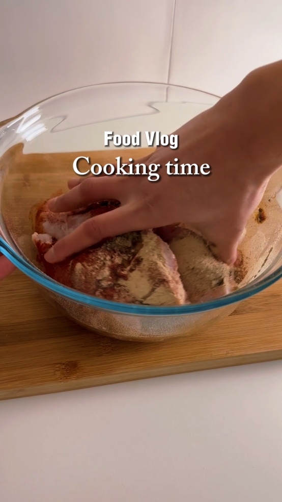 032. Food Vlog