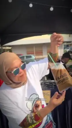 minum susu gantung