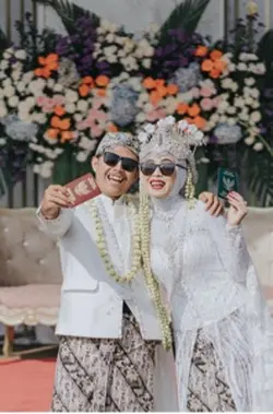 Pesan pak penghulu ?