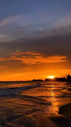 Ocean sunset glow