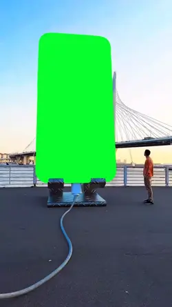 BIG PHONE GREENSCREN