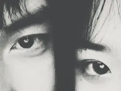 — ℒook 𝐚t 𝗠e .