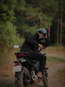 Rytmiczne ujawnienie na motocyklu