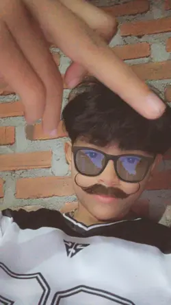 jj senyum manis