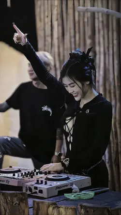 Trình Chiếu + Màu