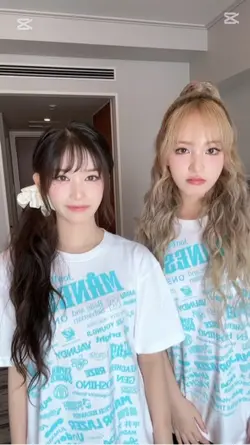 파란색 사진이나 동영상을 넣어보세여