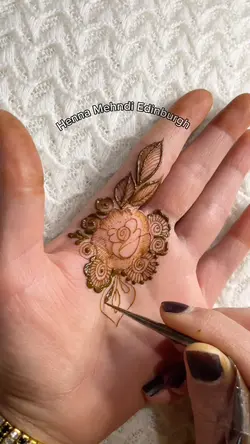 Henna design