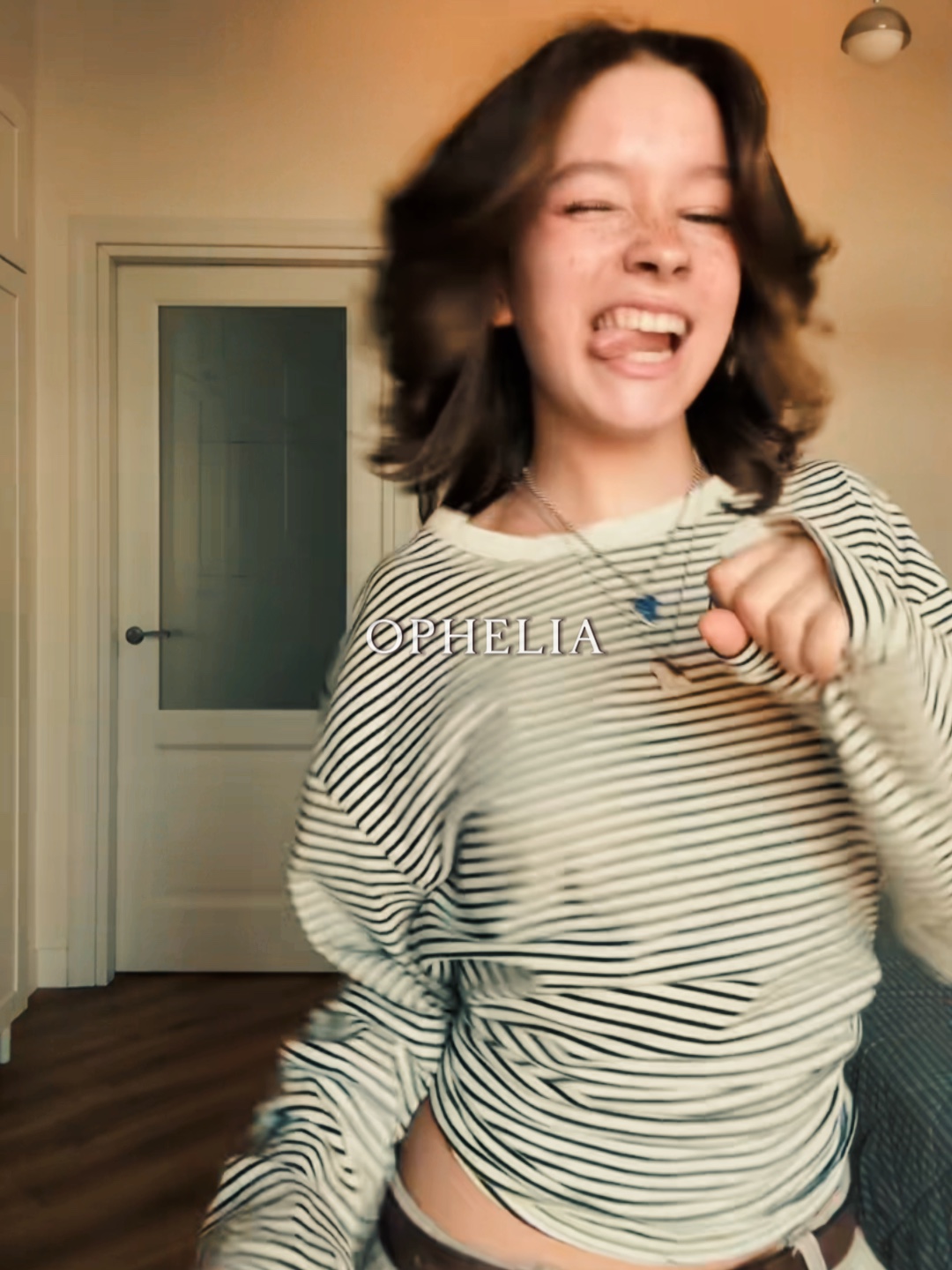 Ophelia slowmotion