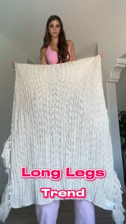 Long Legs!β€οΈβ€οΈβ€οΈ