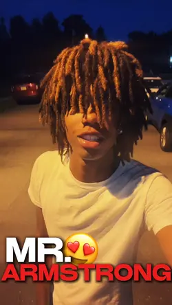 MR. ARMSTRONG😍