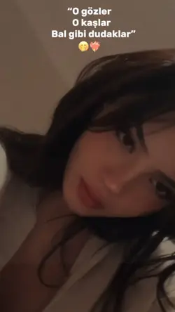 Bal gibi dudaklar