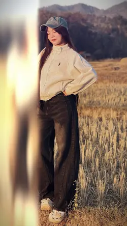 ခေတ်စားနေတဲ့သီချင်းး