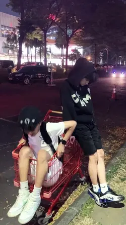 2 KLIP KECE NIH CUY