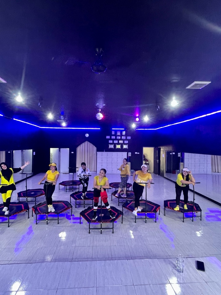 Danse du trampoline