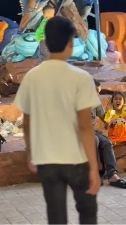 สุขอย่าไปเล่าให้ใครฟัง.
