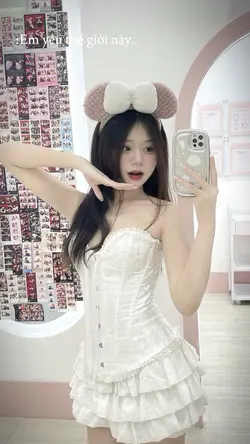 Em yêu thế giới này