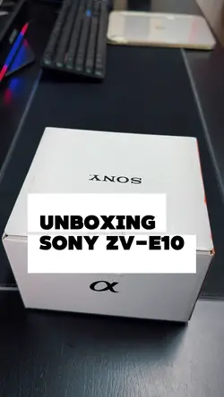 Unboxing Sony ZV-E10