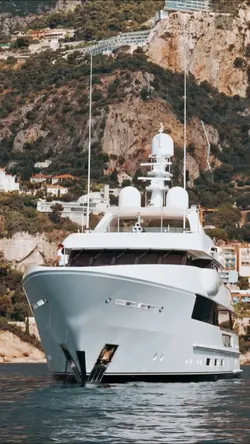 Ocean Reverie | Boat