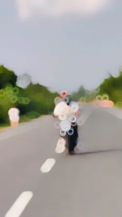 চোখে স্বপ্ন স্বপ্ন সান গ্লাসে,!!😁