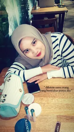difotoin sama orang