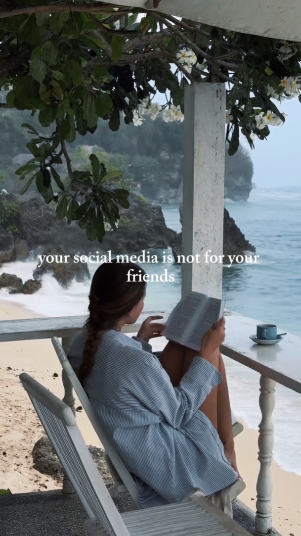media sosial Anda