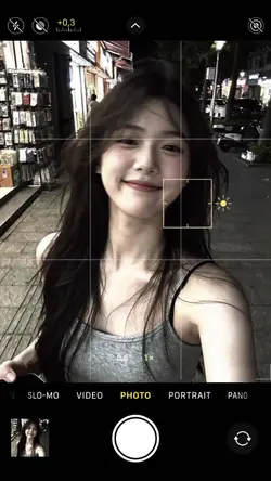frame camera