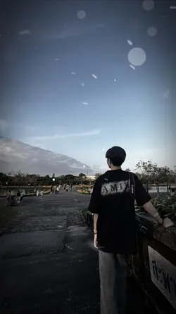 ไม่คู่ควร🖤