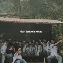 dari jendela kelas 