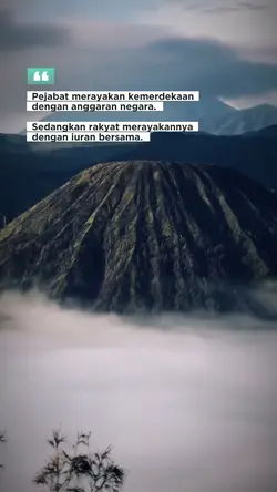 pejabat merayakan 