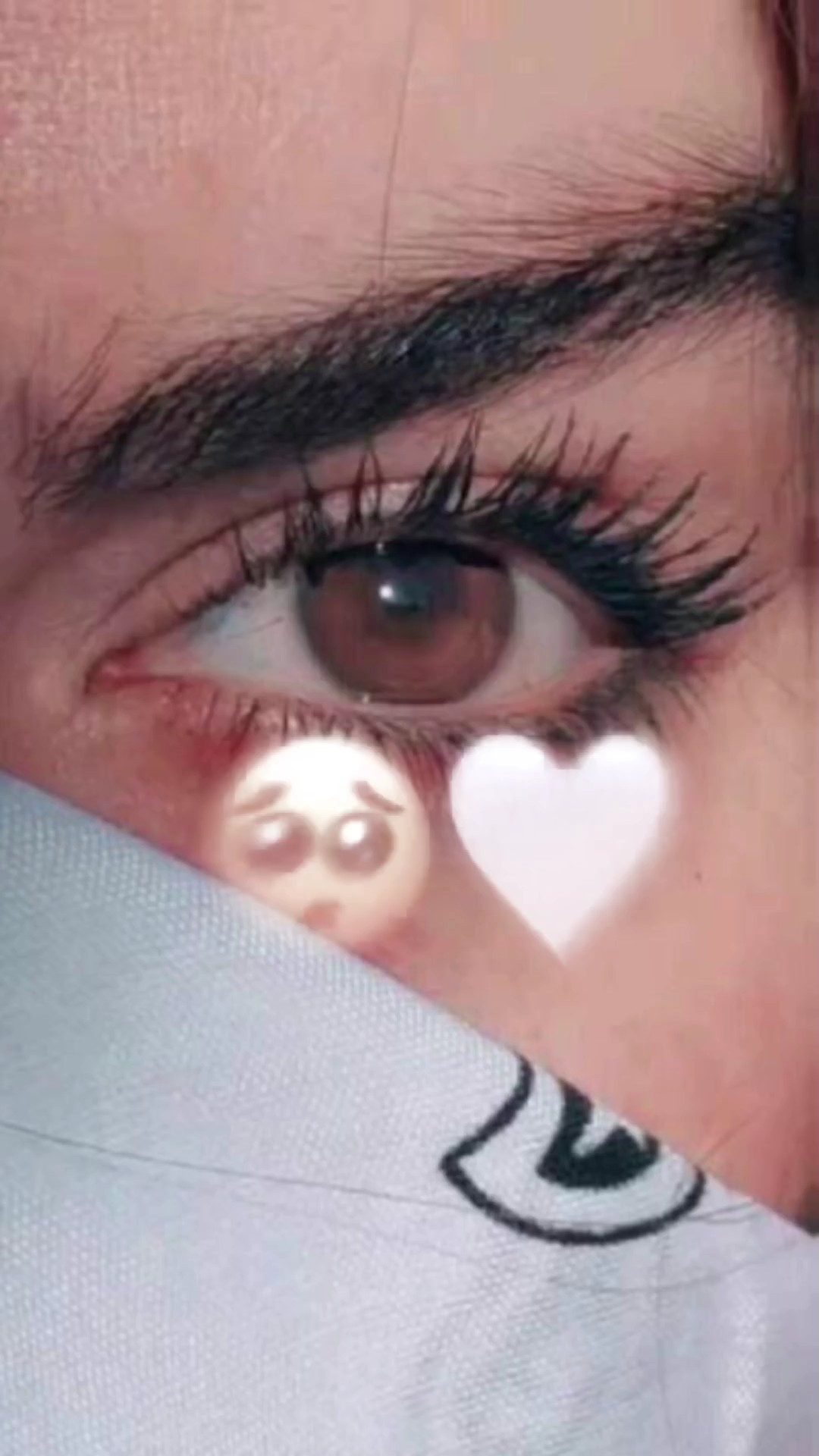 انا لعيونها بس 