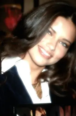 Adriana Lima Modelo 
