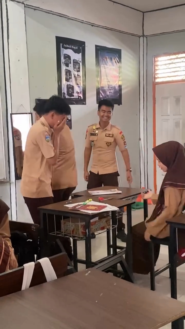 video kelas acak