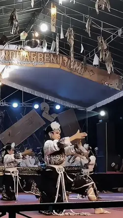 Tanpa lirik 