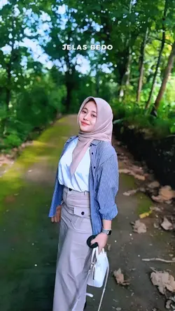 jelas bedo yen di